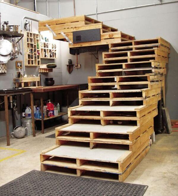 Pallet staircase