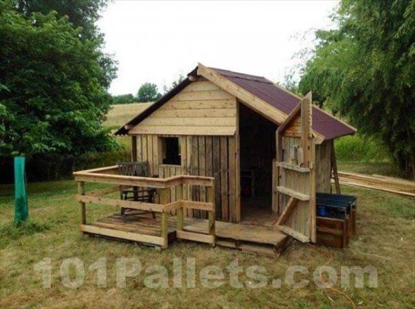 Canning pallets house