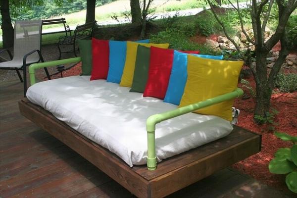 how to build a pallet daybed