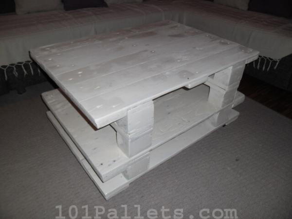White Color Small Pallet Table for Living Room