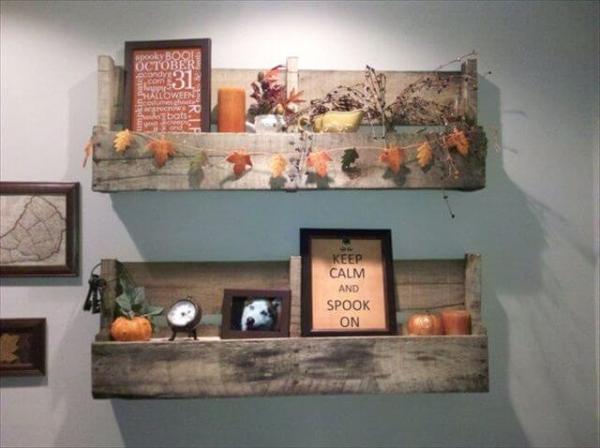 DIY Pallet Shelves