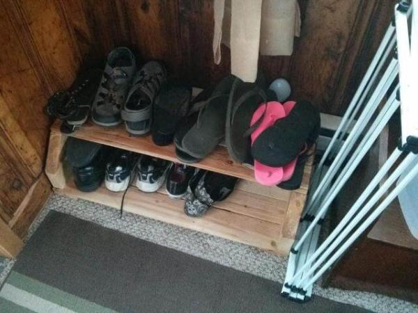 DIY Pallet Shoe Storage