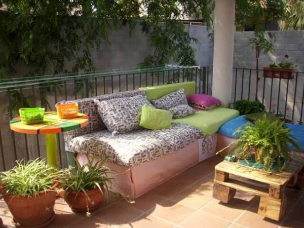 Pallet terrace Sofa Plans