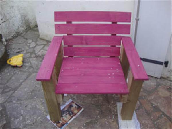 chair with pallet wood