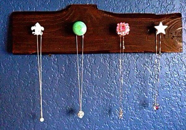 recycled pallet jewelry rack