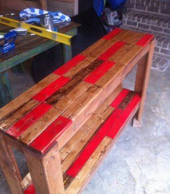reclaimed pallet end table