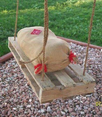recycled pallet swing