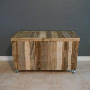 upcycled pallet chest with wheels