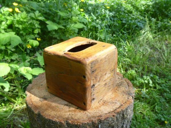 diy pallet wood tissue box