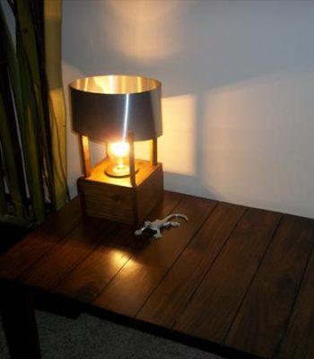 recycled pallet aluminum table lamp