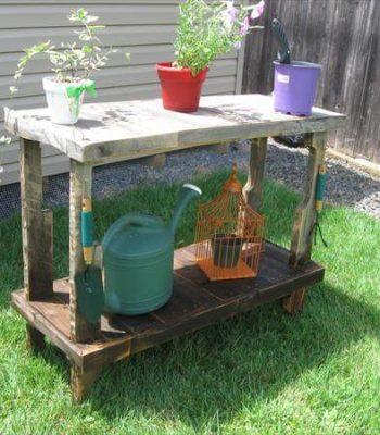recycled pallet potting table
