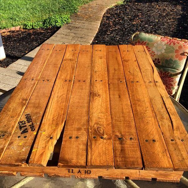 rustic pallet coffee table