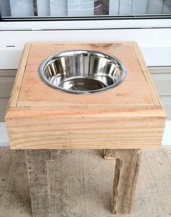 reclaimed pallet dog bowl stand