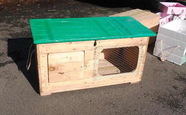 upcycled pallet small animal hutch