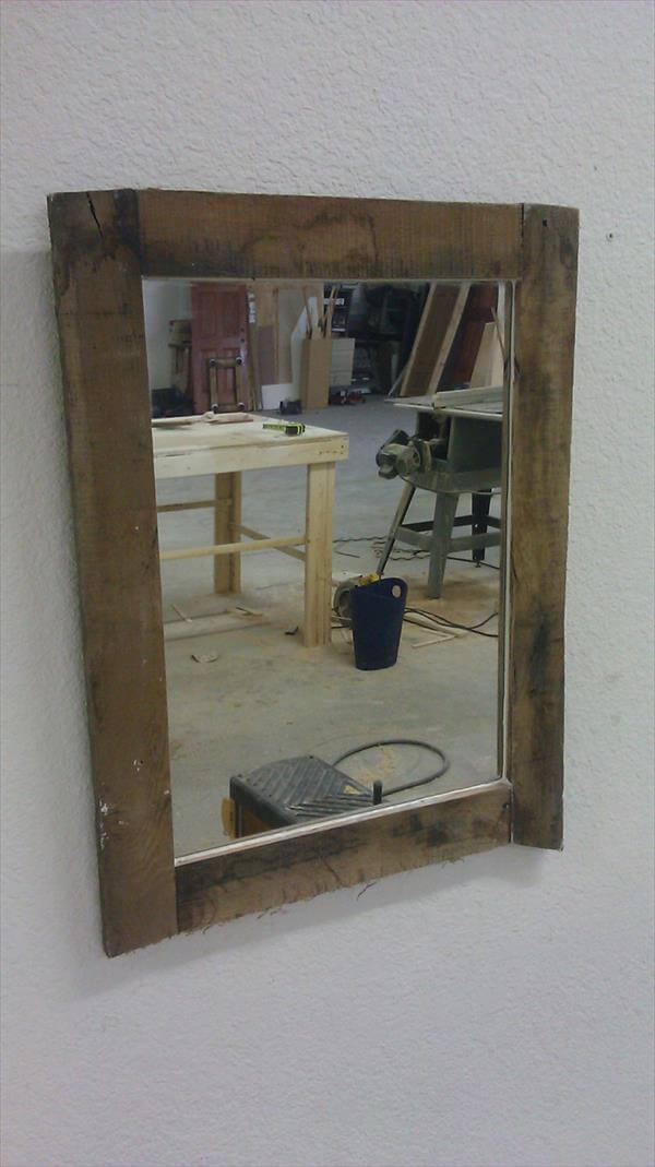 reclaimed pallet rustic mirror