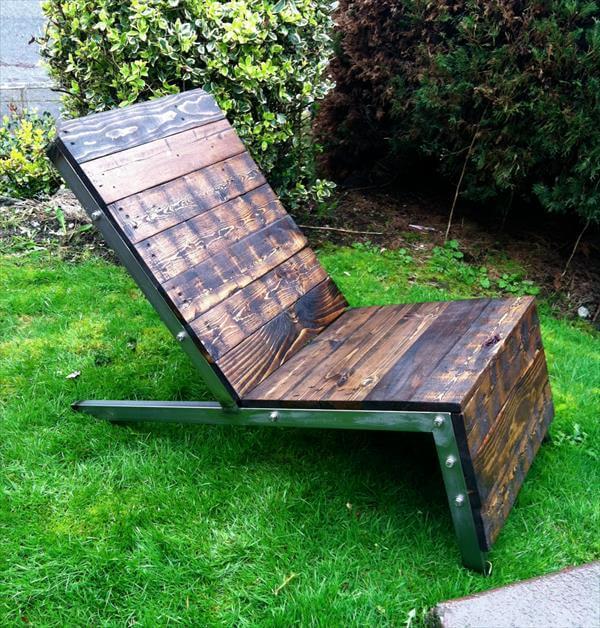 recycled pallet industrial Adirondack chair