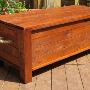recycled pallet trunk with rope pulls