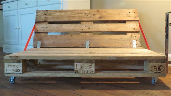 wooden pallet chair furniture with wheels