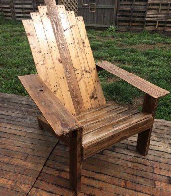 recycled pallet Adirondack chair