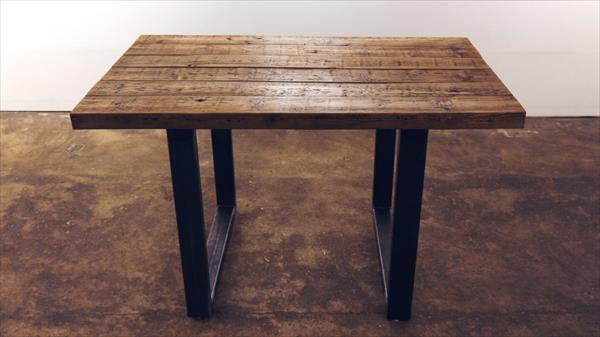 reclaimed pallet table with box like legs