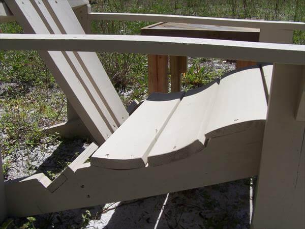 repurposed pallet adirondack chair