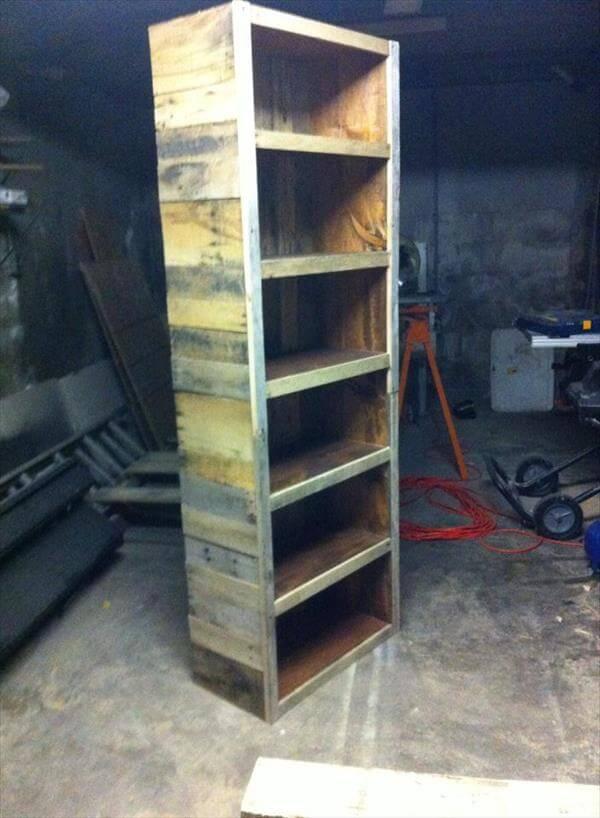 repurposed pallet oversize bookshelf