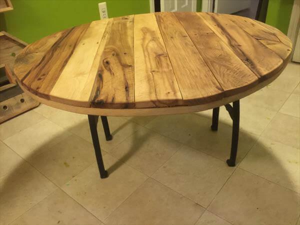 recycled pallet round coffee table