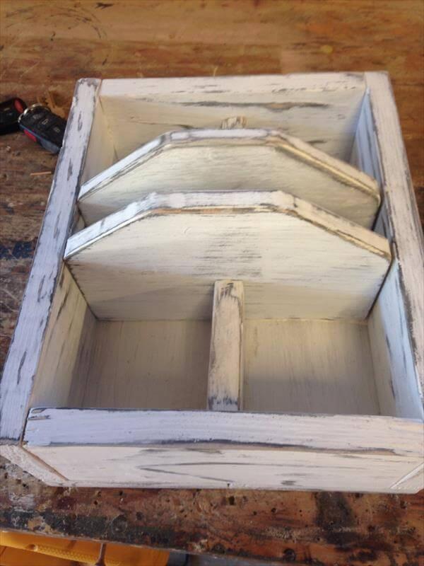 redeemed pallet white table caddy