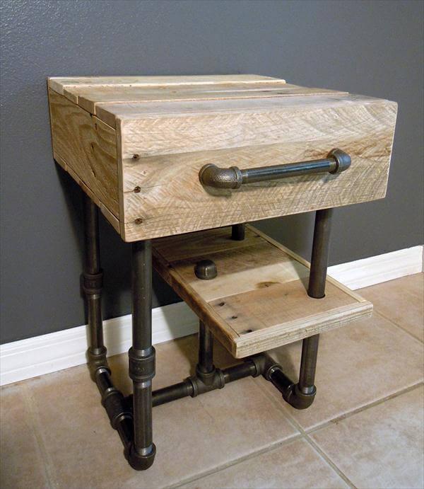 recycled pallet and iron pipe side table