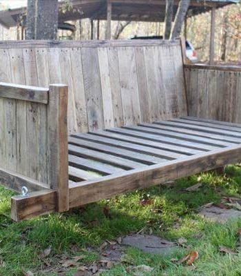 repurposed pallet bed swing