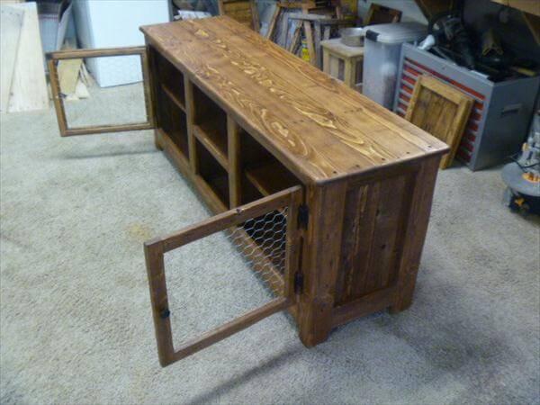 upcycled pallet TV stand and media cabinet