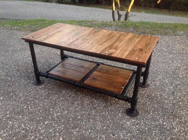 recycled pallet coffee table with threaded metal pipe base