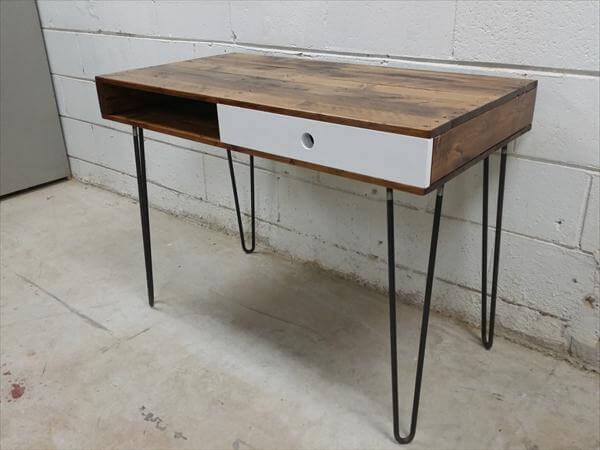 reclaimed pallet desk with drawer and metal legs
