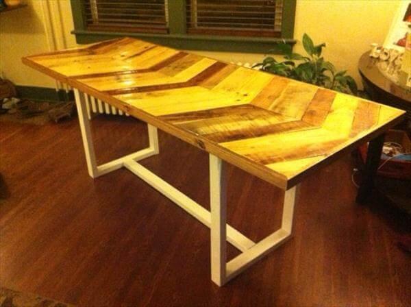 salvaged pallet wood farmhouse chevron dining table
