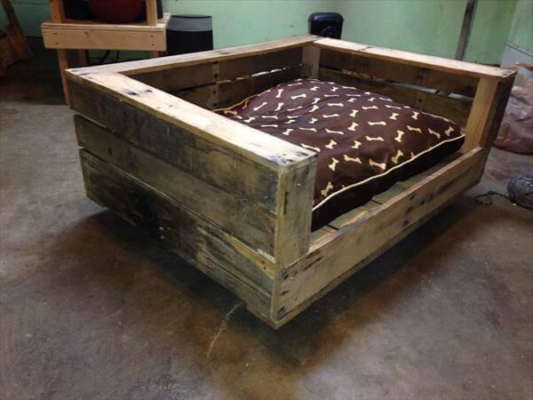 reclaimed pallet dog bed with cushion