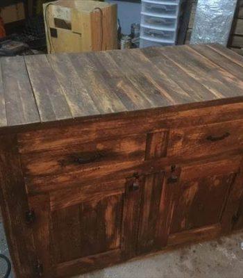 recycled pallet buffet