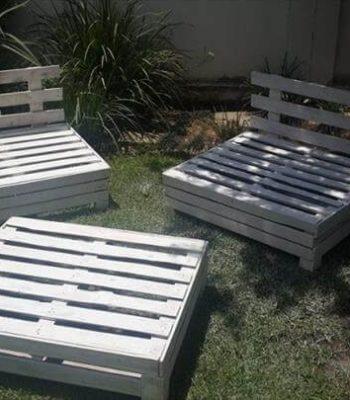 garden furniture set made of pallets