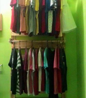 repurposed pallet cloth rack