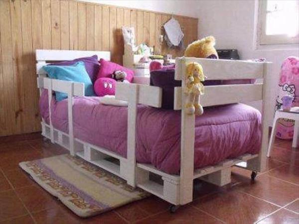 diy pallet bed for kids