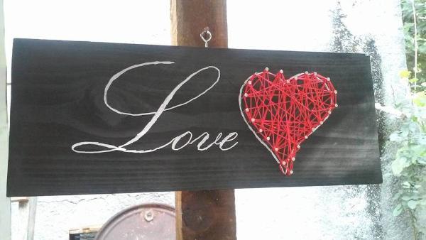 wooden pallet love wall art