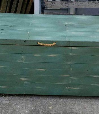 rustic pallet chest for storage