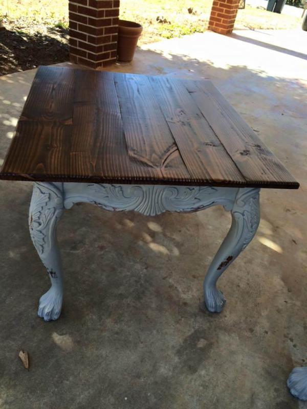 Wooden Pallet end table with pallet top,