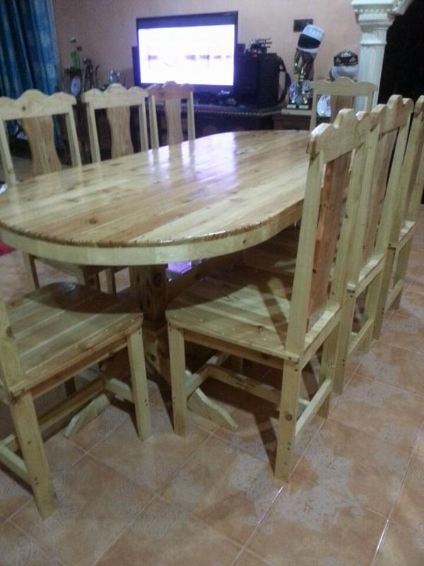 Wooden pallet dining set 