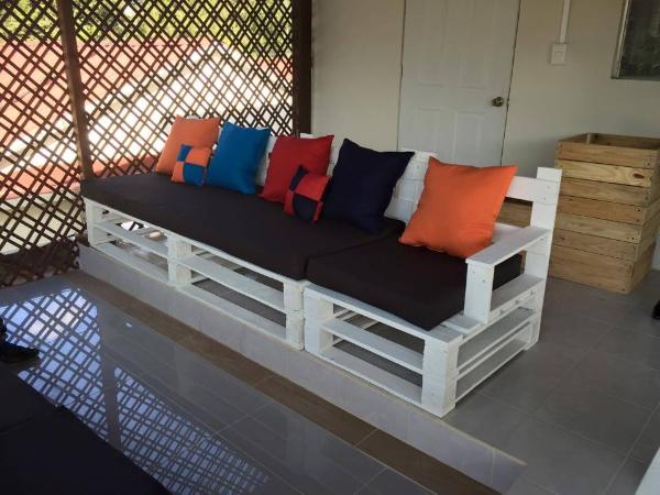 wooden pallet patio sofa set