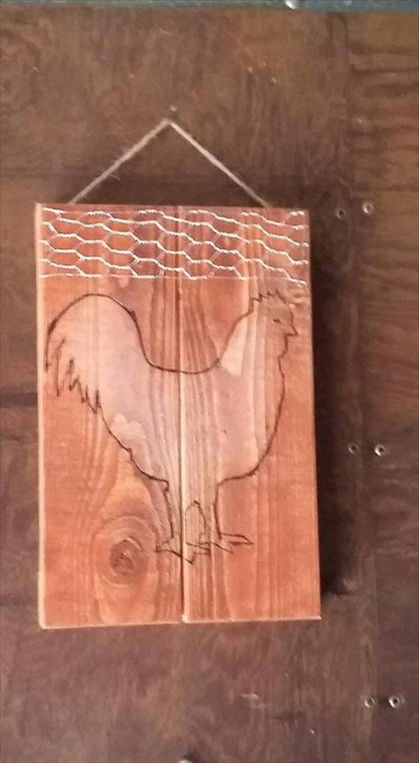 pallet wall art with rooster sign