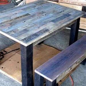 wooden pallet table and bench