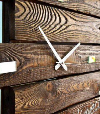 handmade custom pallet wall clock