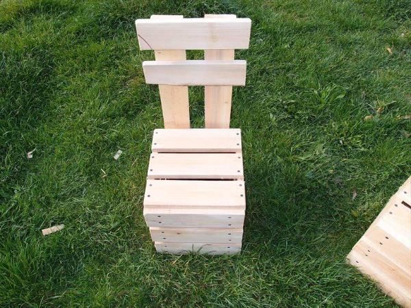 pallet garden chair set