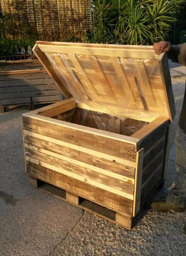 no-cost wooden pallet chest