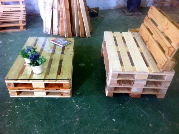 pallet chair with coffee table